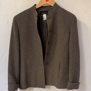 Jones New York Brown Textured Sleeve